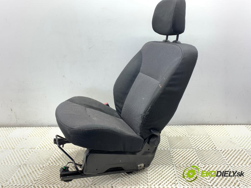 MERCEDES-BENZ CITAN Nadwozie pełne/minivan 2014 81 kW 111 CDI (415.603, 415.605) 1461 Sedadlo ľavy predný