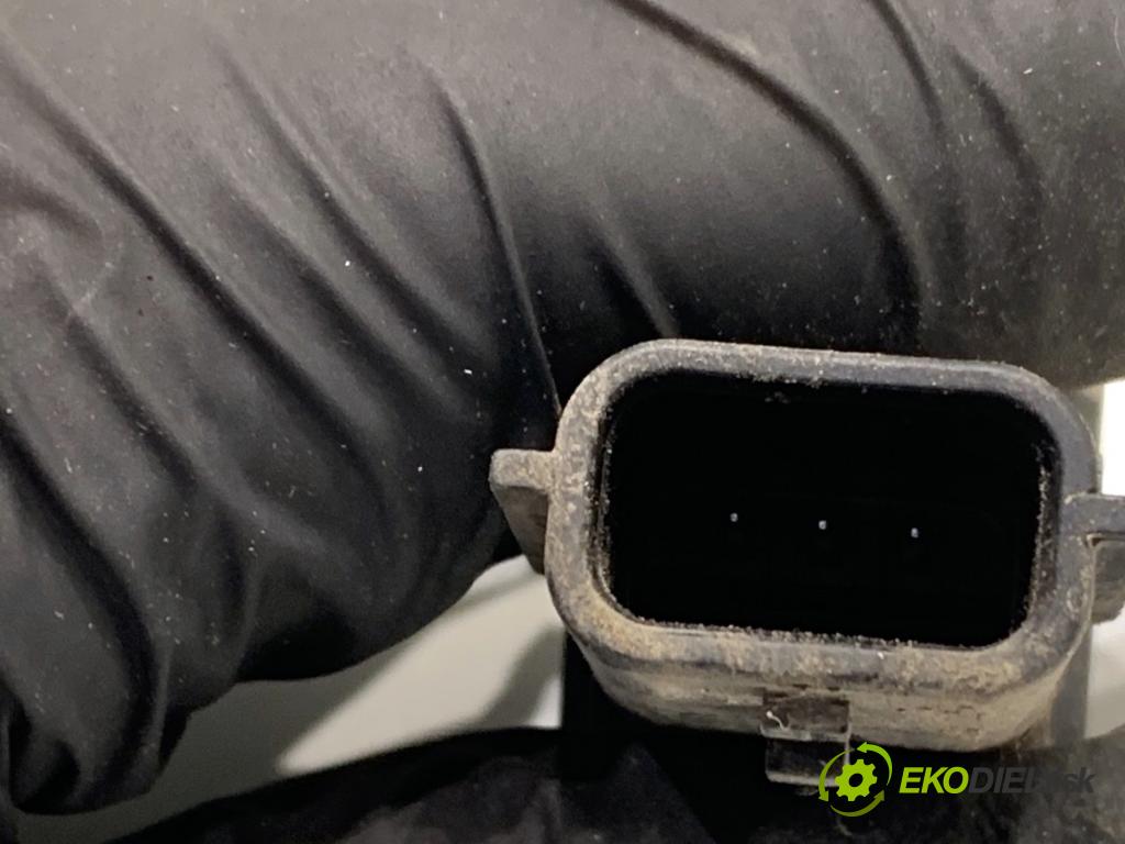 MERCEDES-BENZ CITAN Nadwozie pełne/minivan 2014 81 kW 111 CDI (415.603, 415.605) 1461 Snímač PDC 284429097R