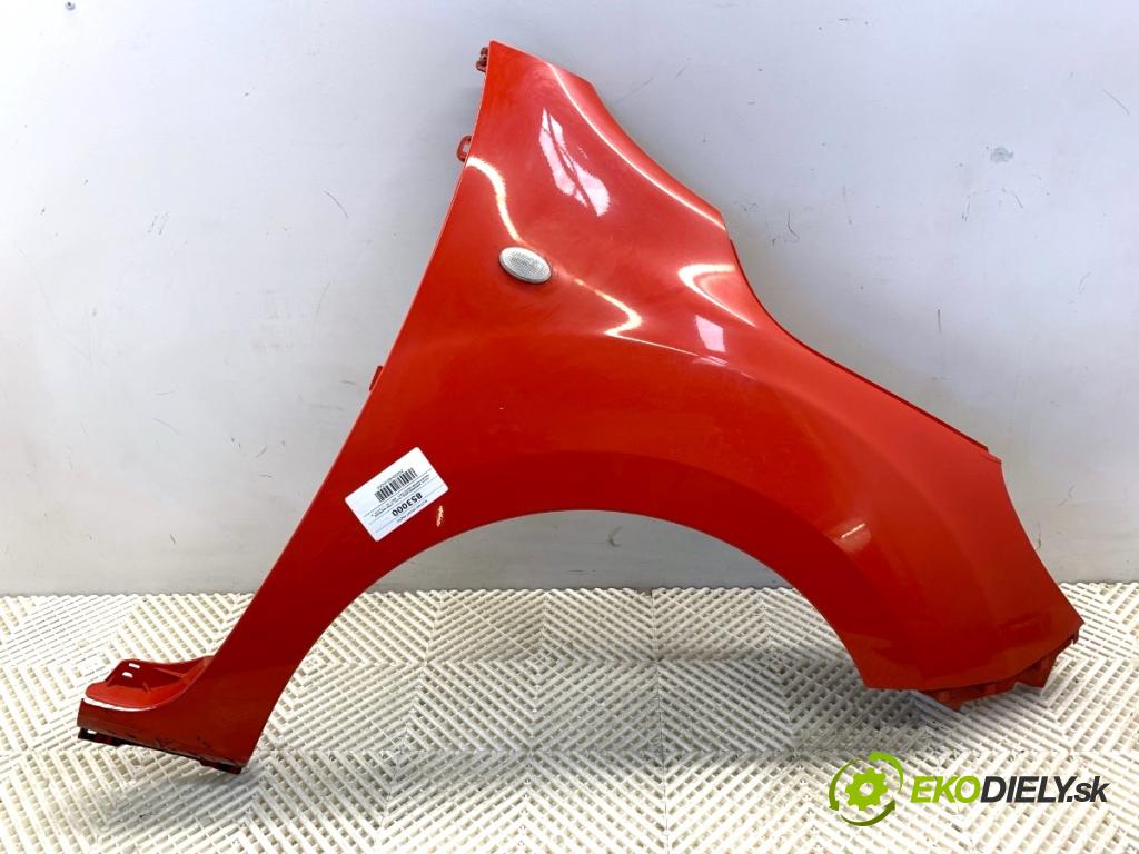 MERCEDES-BENZ CITAN Nadwozie pełne/minivan 2014 81 kW 111 CDI (415.603, 415.605) 1461 blatník pravý přední část 