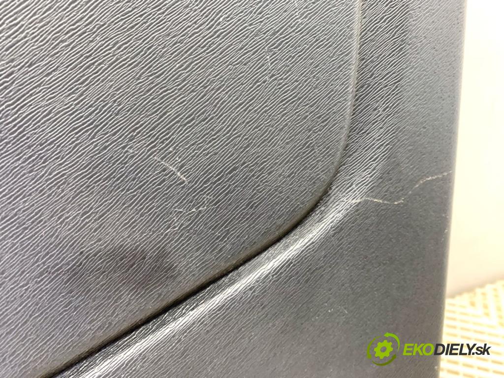 MERCEDES-BENZ CITAN Nadwozie pełne/minivan 2014 81 kW 111 CDI (415.603, 415.605) 1461 ča dveře pravý přední část