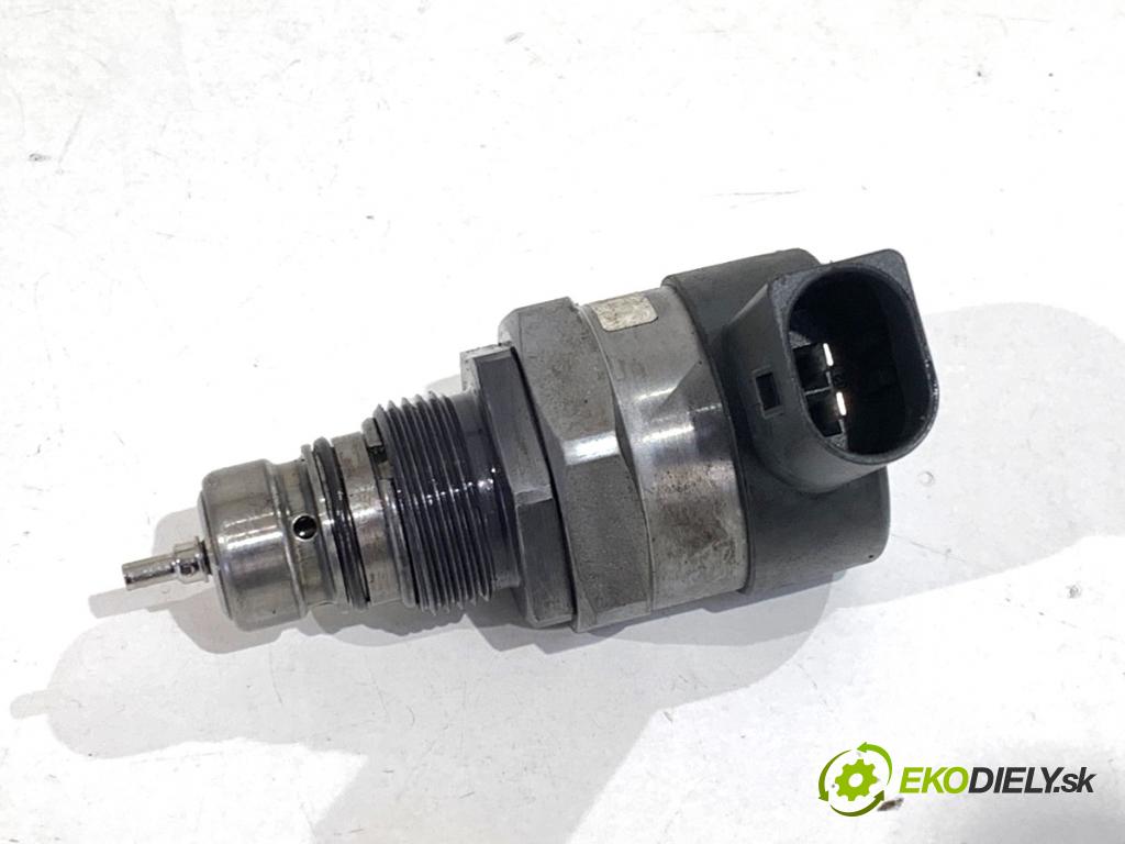 BMW F31 Kombi 2014 135 kW 320 d xDrive 1995 Regulátor tlaku paliva 0281002949 (Palivový systém ostatné)