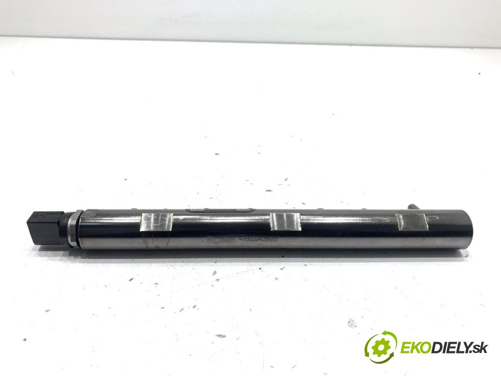 BMW F31 Kombi 2014 135 kW 320 d xDrive 1995 lišta vstřikovací SENZOR 7800601