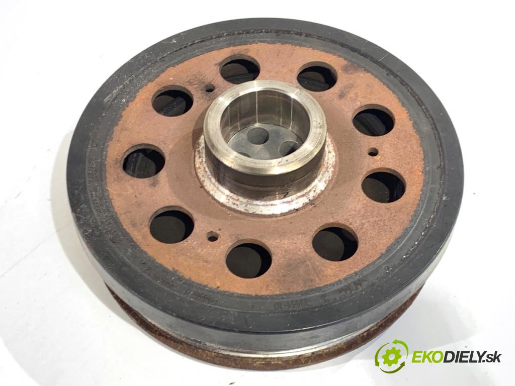 BMW F31 Kombi 2014 135 kW 320 d xDrive 1995 kolo kolová hřídele 8512072 (Remenice)