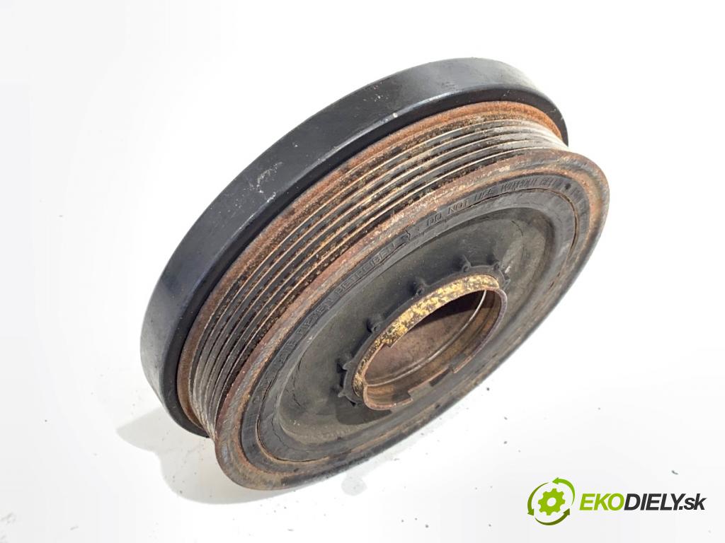 BMW F31 Kombi 2014 135 kW 320 d xDrive 1995 kolo kolová hřídele 8512072 (Remenice)