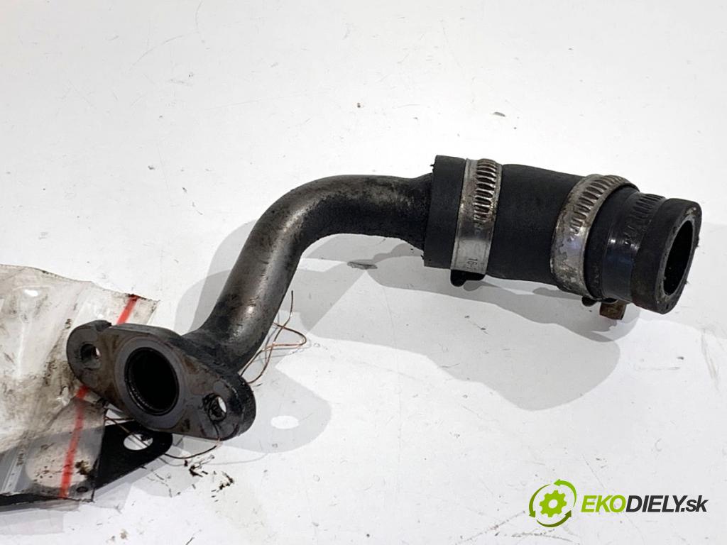 BMW F31 Kombi 2014 135 kW 320 d xDrive 1995 rúrka turba  (Hadice turbodmychadla)