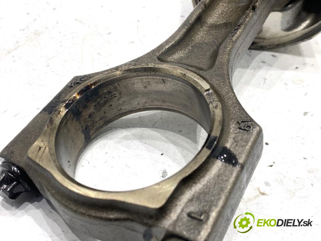 BMW F31 Kombi 2014 135 kW 320 d xDrive 1995 PIEST: ojnica  (Piest)