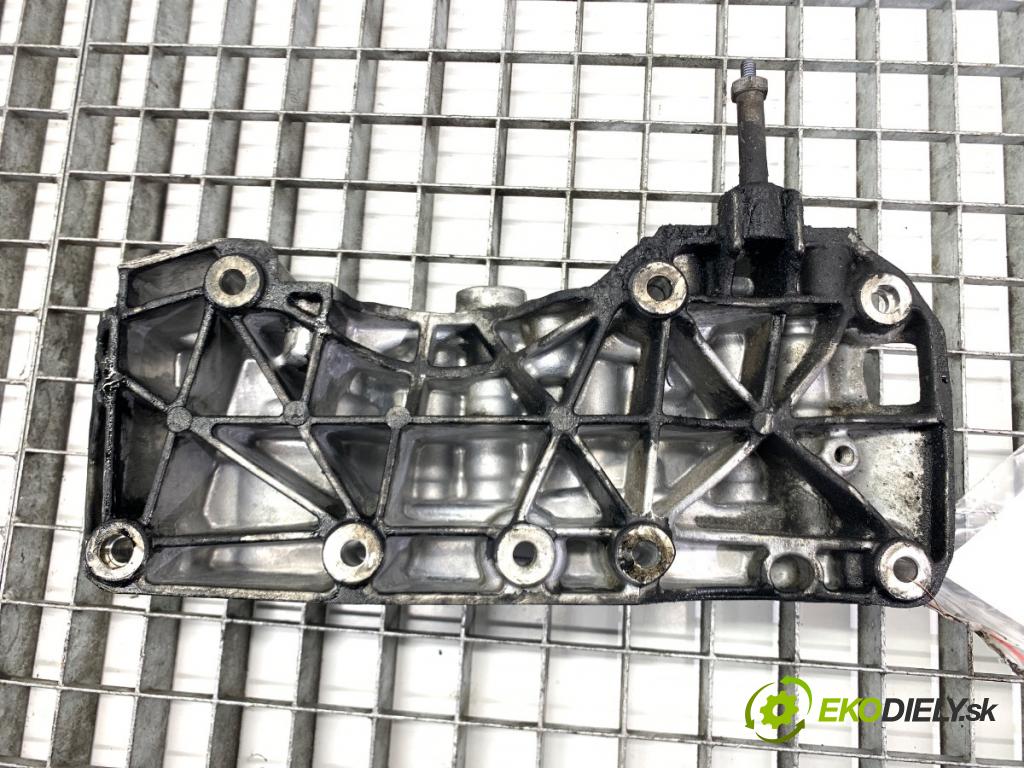 BMW F31 Kombi 2014 135 kW 320 d xDrive 1995 držák uchycení alternátora 8506863