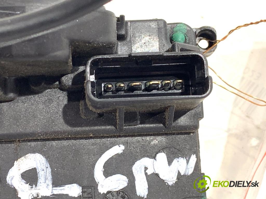 RENAULT MASTER III Platforma / podwozie 2018 125 kW 2.3 dCi 170 FWD (EV0L, HV0L, UV0L) 2298 zámok Dvere pravy predný 805020009R