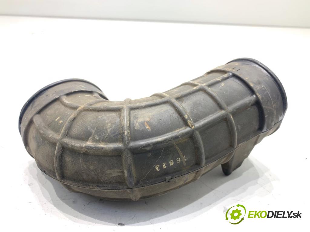 HONDA CR-V IV SUV 2016 118 kW 1.6 i-DTEC 4WD (RE6) 1597 Rúra vzduchu