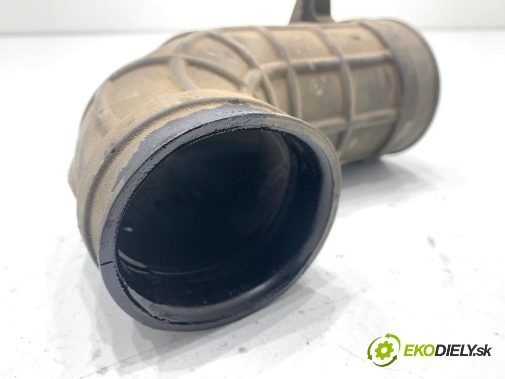 HONDA CR-V IV SUV 2016 118 kW 1.6 i-DTEC 4WD (RE6) 1597 Rúra vzduchu