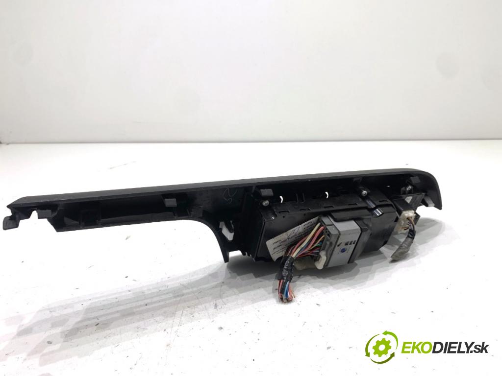 HONDA CR-V IV SUV 2016 118 kW 1.6 i-DTEC 4WD (RE6) 1597 přepínač oken 35750-T1G-G42 (Páčky pod volantem)