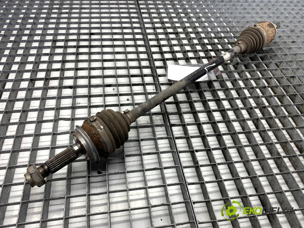 HONDA CR-V IV SUV 2016 118 kW 1.6 i-DTEC 4WD (RE6) 1597 poloos levý zadní část