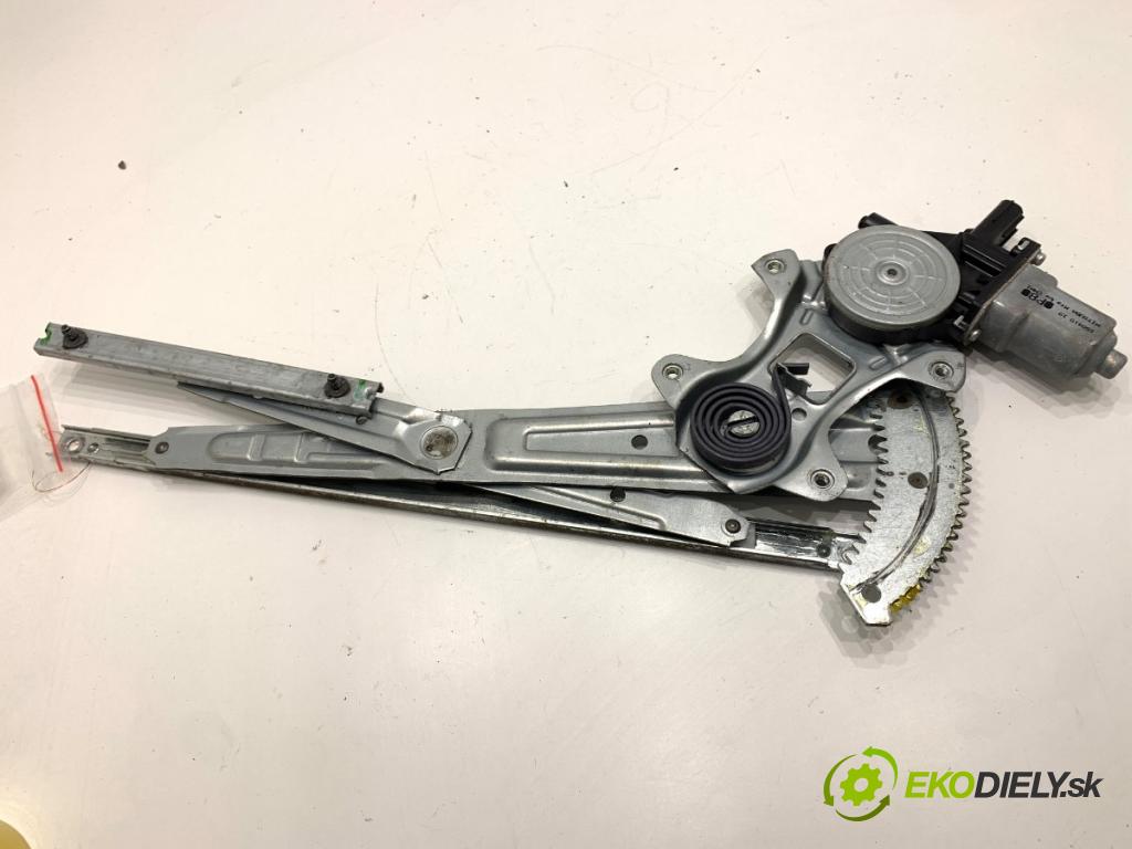 HONDA CR-V IV SUV 2016 118 kW 1.6 i-DTEC 4WD (RE6) 1597 Mechanizmus okna pravy predný