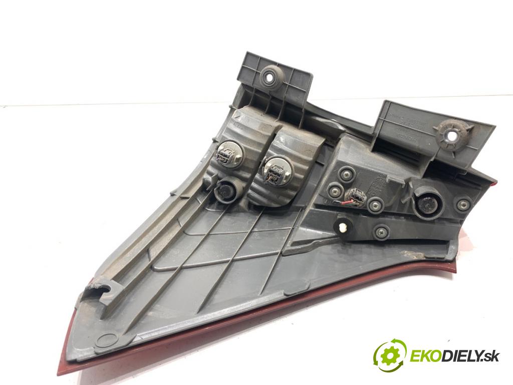 HONDA CR-V IV SUV 2016 118 kW 1.6 i-DTEC 4WD (RE6) 1597 světlo levý zadní část