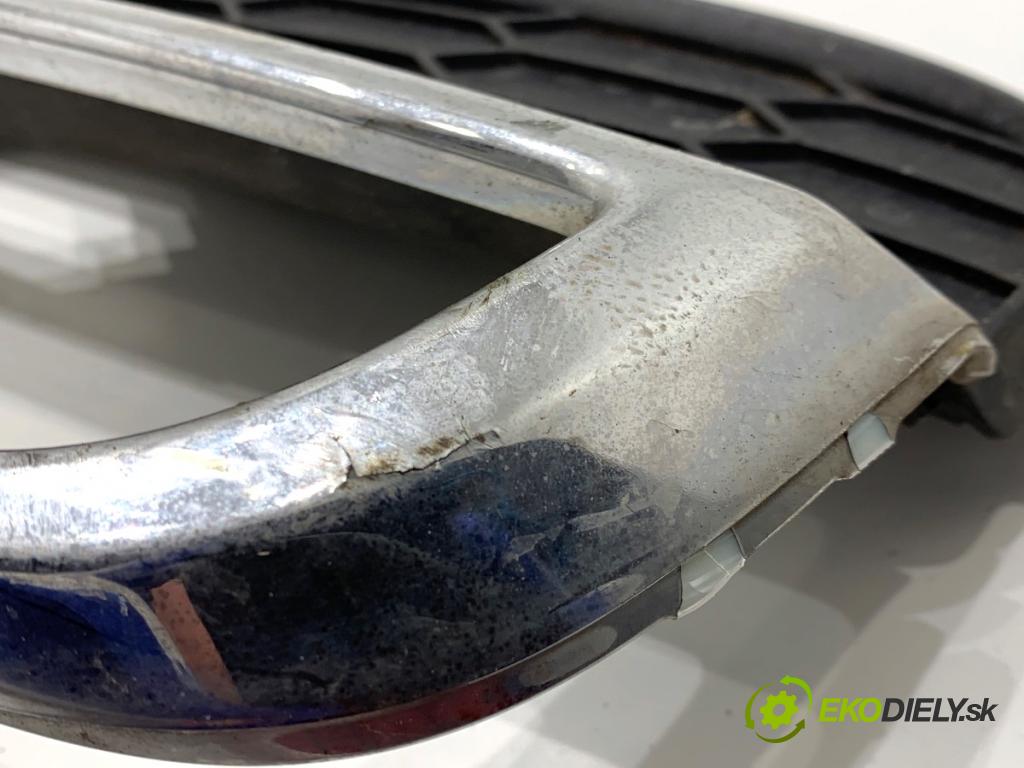 HONDA CR-V IV SUV 2016 118 kW 1.6 i-DTEC 4WD (RE6) 1597 Mriežky nárazníka pravy predný 71103-T1V-E5