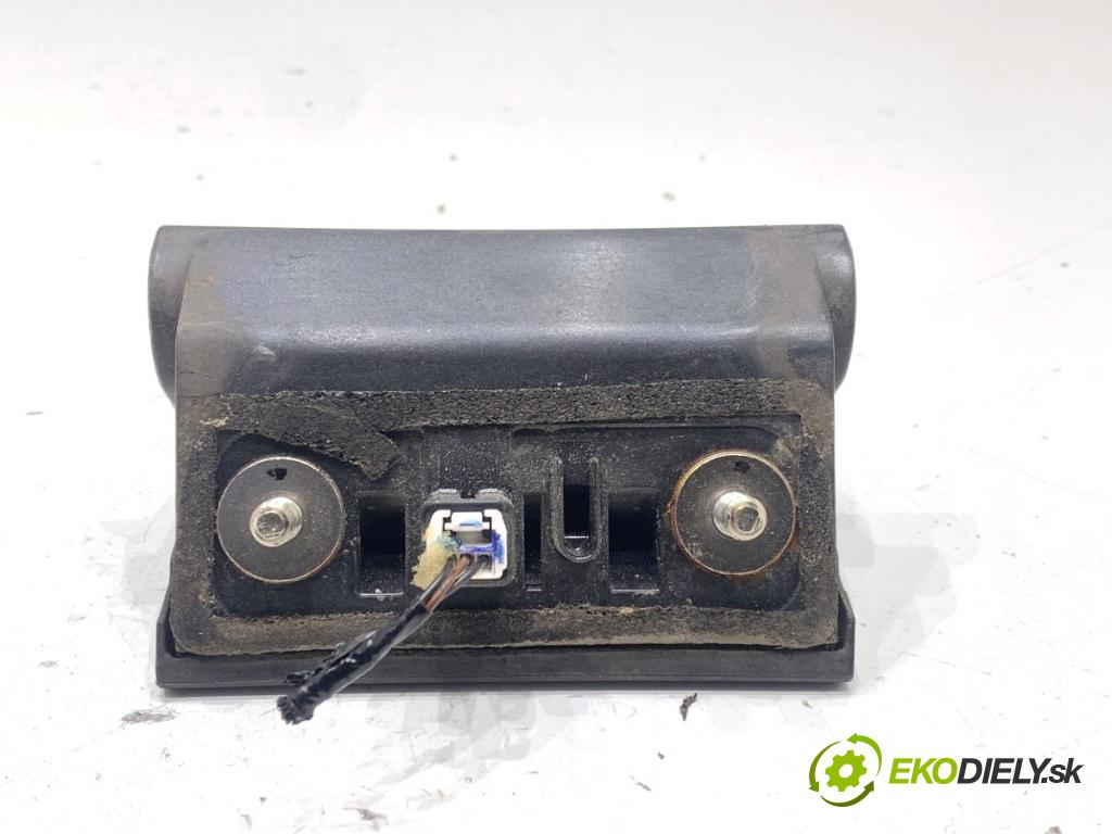 HONDA CR-V IV SUV 2016 118 kW 1.6 i-DTEC 4WD (RE6) 1597 klika dveří zadní část