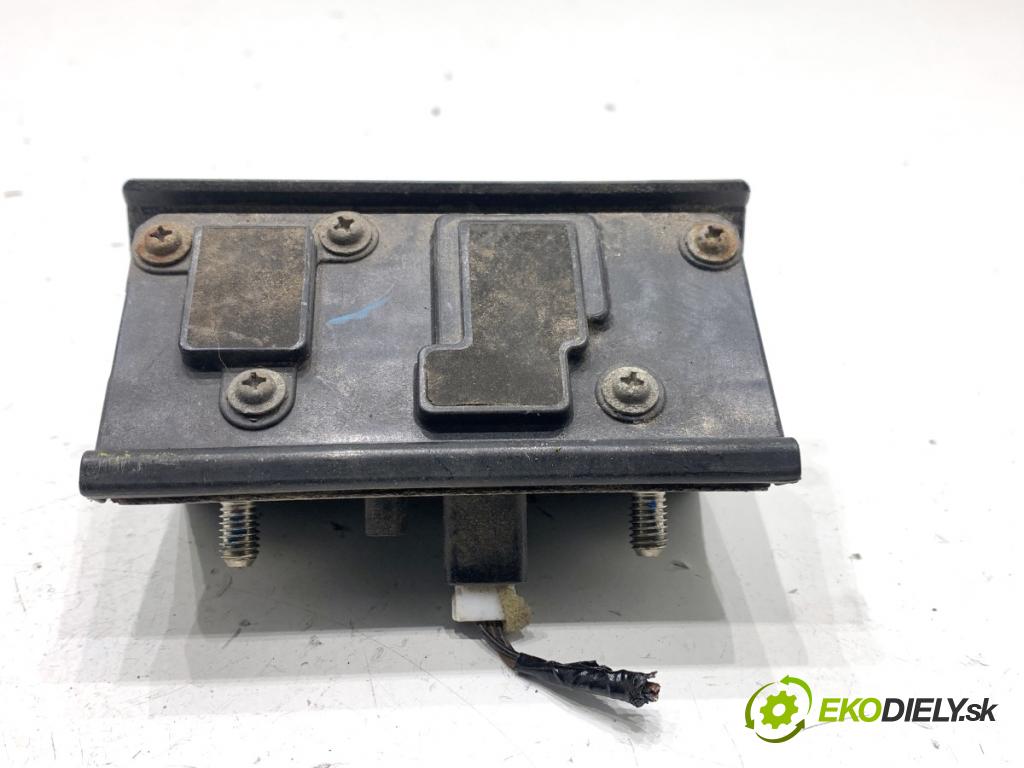 HONDA CR-V IV SUV 2016 118 kW 1.6 i-DTEC 4WD (RE6) 1597 klika dveří zadní část