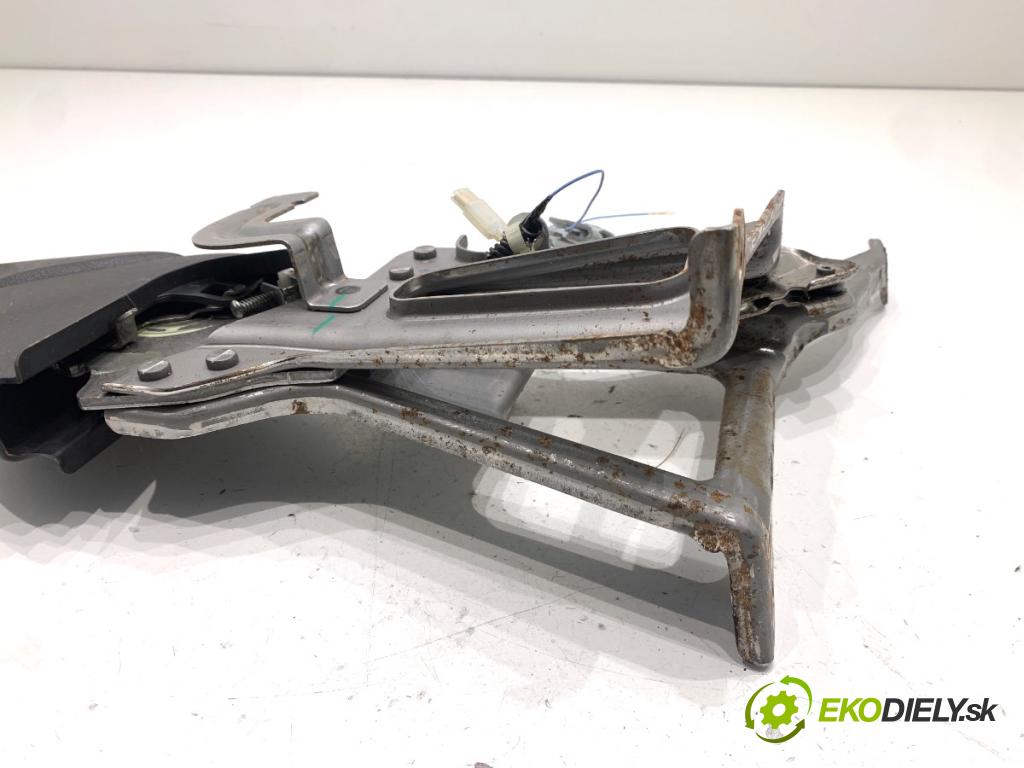 HONDA CR-V IV SUV 2016 118 kW 1.6 i-DTEC 4WD (RE6) 1597 kulisa brzdy ruční brzdy 4710F-T0A-G000