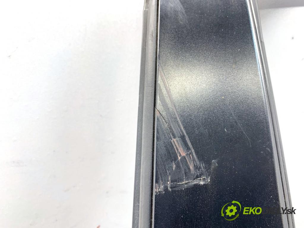 HONDA CR-V IV SUV 2016 118 kW 1.6 i-DTEC 4WD (RE6) 1597 dveře levý zadní část