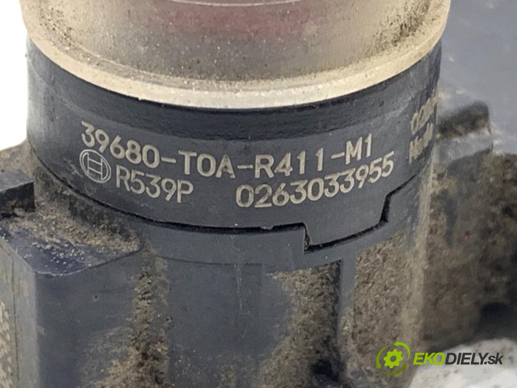 HONDA CR-V IV SUV 2016 118 kW 1.6 i-DTEC 4WD (RE6) 1597 snímač PDC 39680-T0A-R411-M1