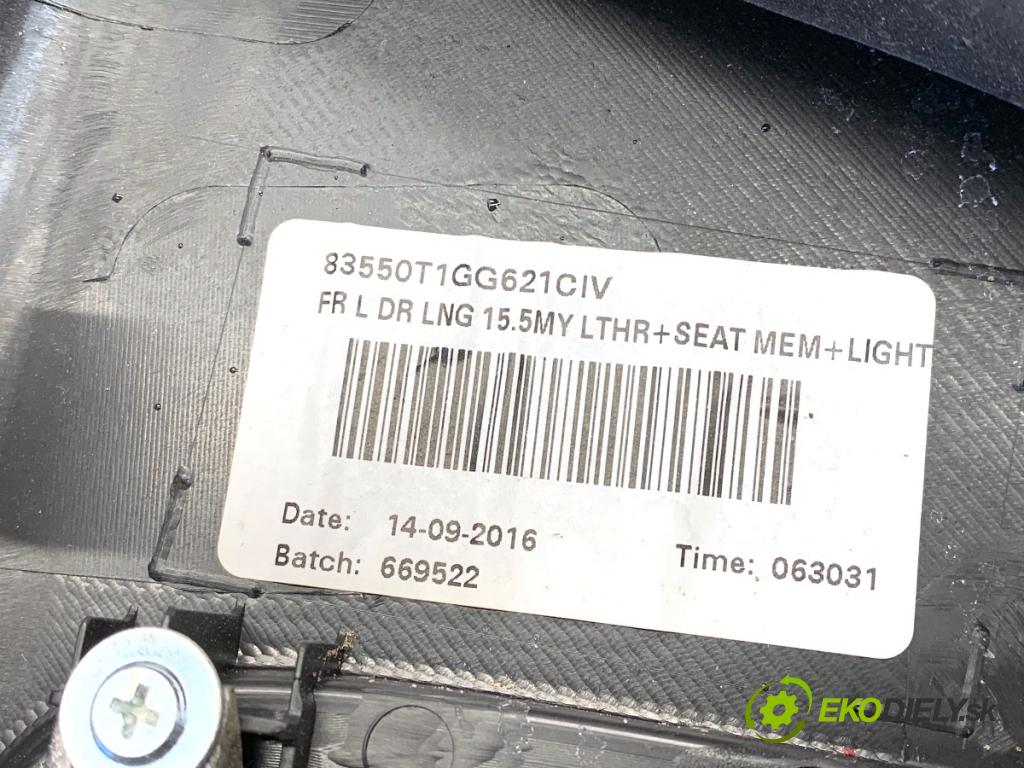 HONDA CR-V IV SUV 2016 118 kW 1.6 i-DTEC 4WD (RE6) 1597 čalúnenie Dvere ľavy predný