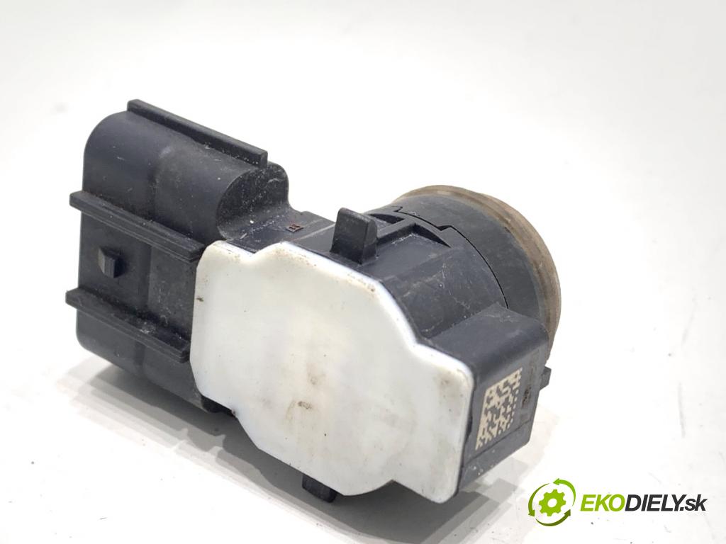 HONDA CR-V IV SUV 2016 118 kW 1.6 i-DTEC 4WD (RE6) 1597 snímač PDC 39680-T0A-R011-M1