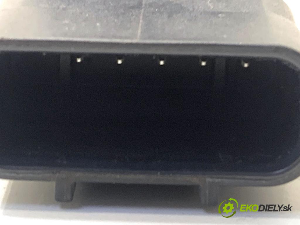 HONDA CR-V IV SUV 2016 118 kW 1.6 i-DTEC 4WD (RE6) 1597 snímač PDC 0263033933