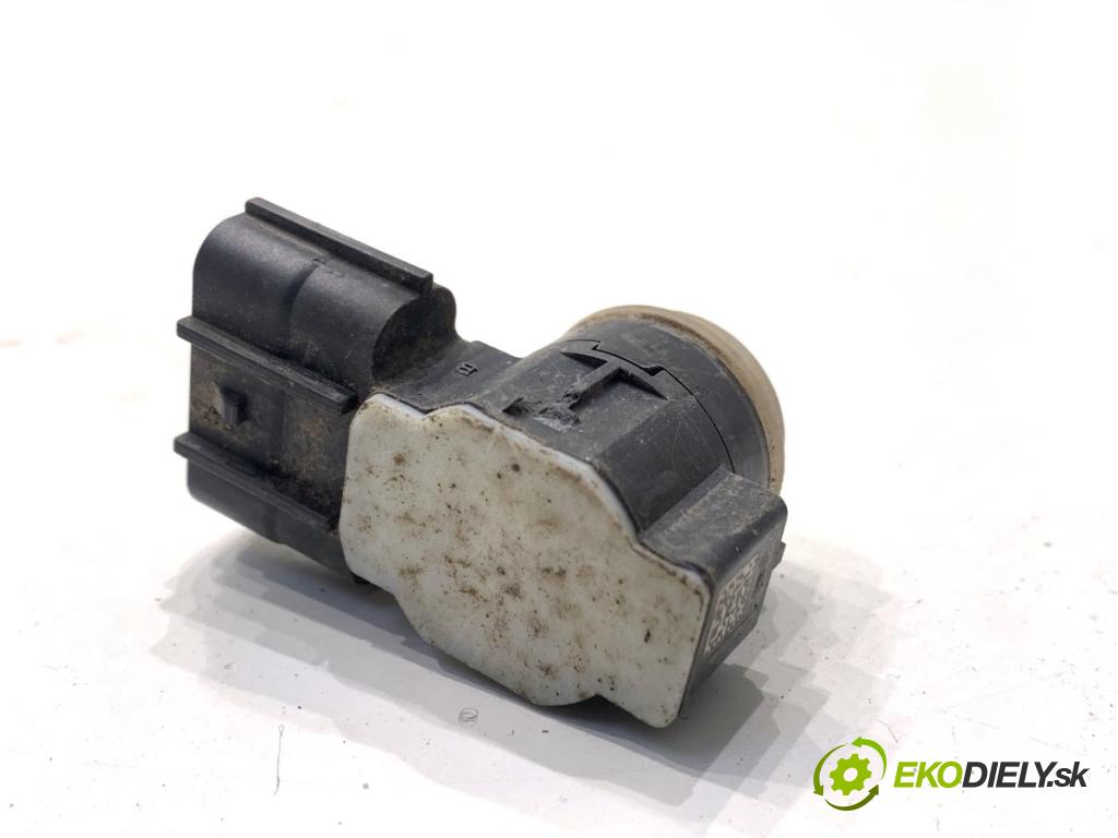 HONDA CR-V IV SUV 2016 118 kW 1.6 i-DTEC 4WD (RE6) 1597 snímač PDC 0263033979