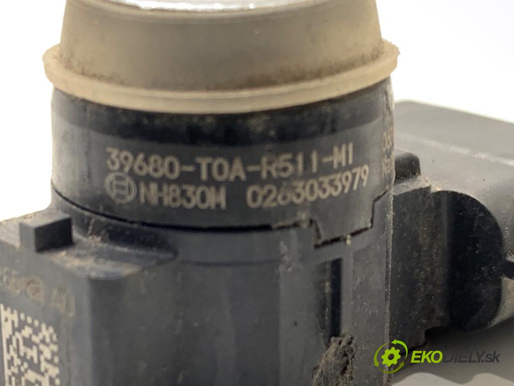 HONDA CR-V IV SUV 2016 118 kW 1.6 i-DTEC 4WD (RE6) 1597 snímač PDC 0263033979