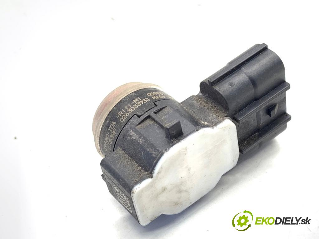 HONDA CR-V IV SUV 2016 118 kW 1.6 i-DTEC 4WD (RE6) 1597 Snímač PDC 39680-T0A-R111-M1