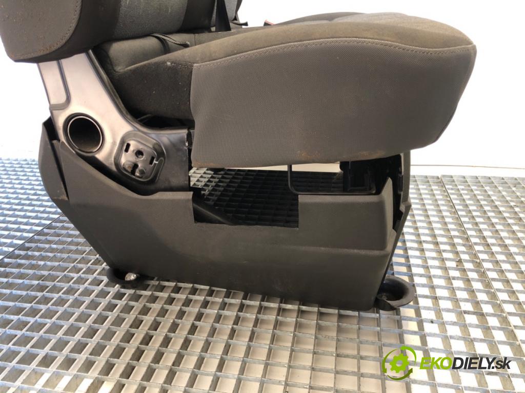 RENAULT MASTER III Platforma / podwozie 2018 125 kW 2.3 dCi 170 FWD (EV0L, HV0L, UV0L) 2298 Sedadlo pravy predný