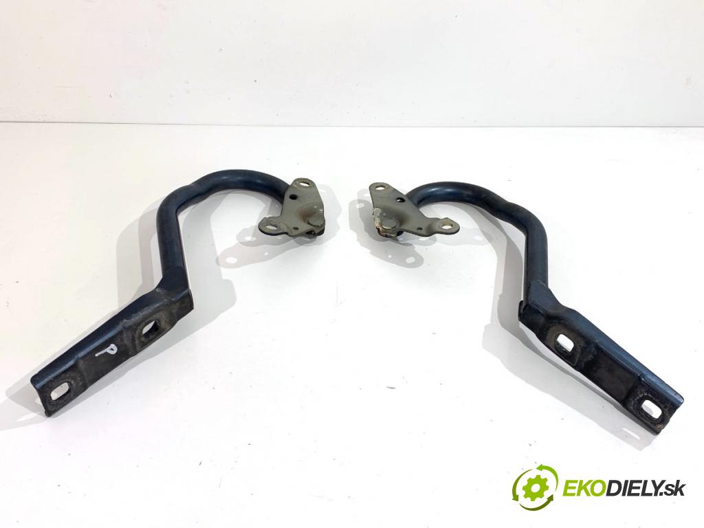 OPEL ZAFIRA C nadwozie wielkoprzestrzenne (MPV) 2014 100 kW 1.6 CDTI (75) 1598 závěsky kapoty 13283108 13283109