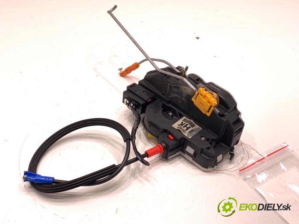 OPEL ZAFIRA C nadwozie wielkoprzestrzenne (MPV) 2014 100 kW 1.6 CDTI (75) 1598 zámok Dvere ľavy predný 13579522