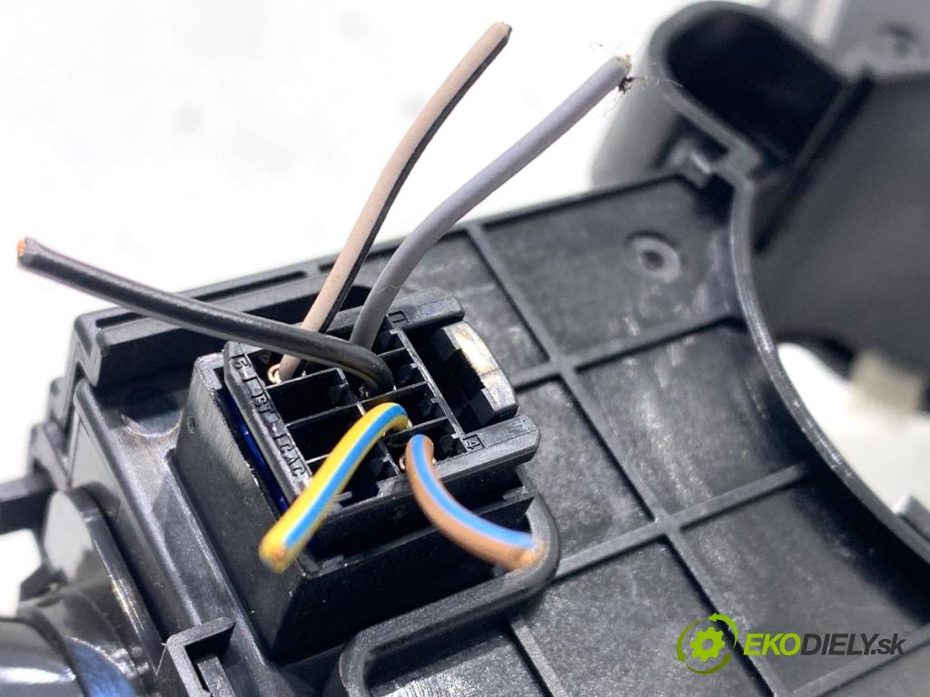 OPEL ZAFIRA C nadwozie wielkoprzestrzenne (MPV) 2014 100 kW 1.6 CDTI (75) 1598 přepínač kombinovaný 95433818 (Páčky pod volantem)