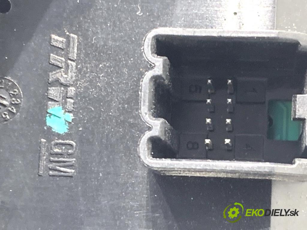 OPEL ZAFIRA C nadwozie wielkoprzestrzenne (MPV) 2014 100 kW 1.6 CDTI (75) 1598 přepínač oken 13305978 (Páčky pod volantem)