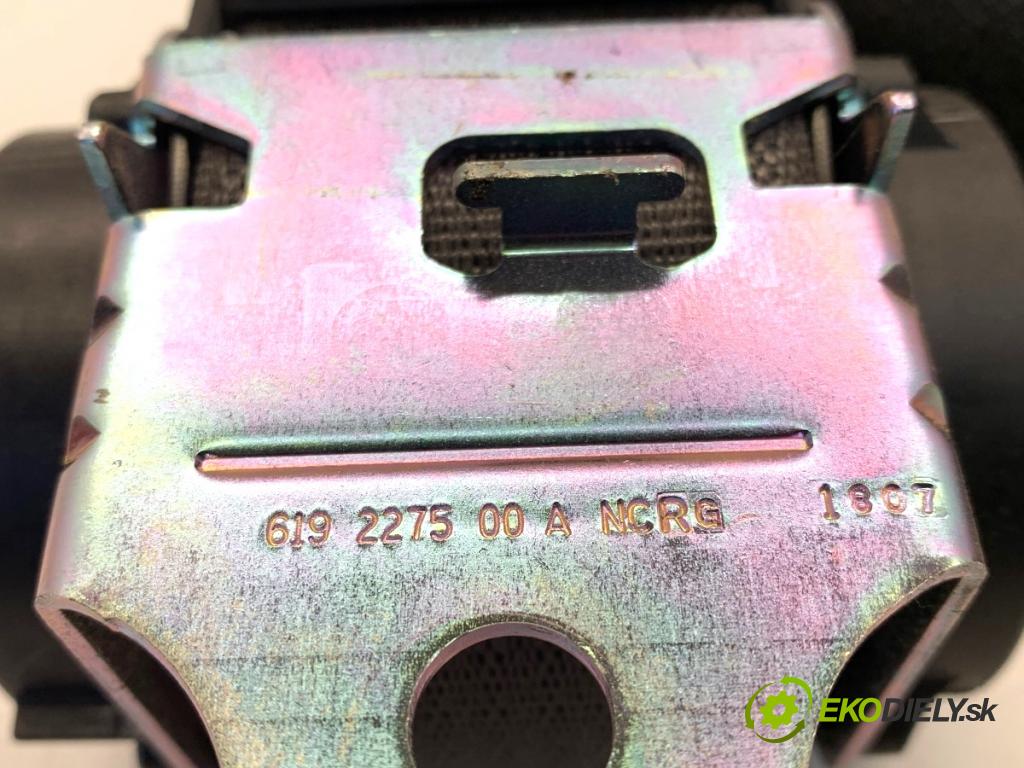 OPEL ZAFIRA C nadwozie wielkoprzestrzenne (MPV) 2014 100 kW 1.6 CDTI (75) 1598 Držiak BEZPEČNOSŤ ľavy zad III rad 13332243