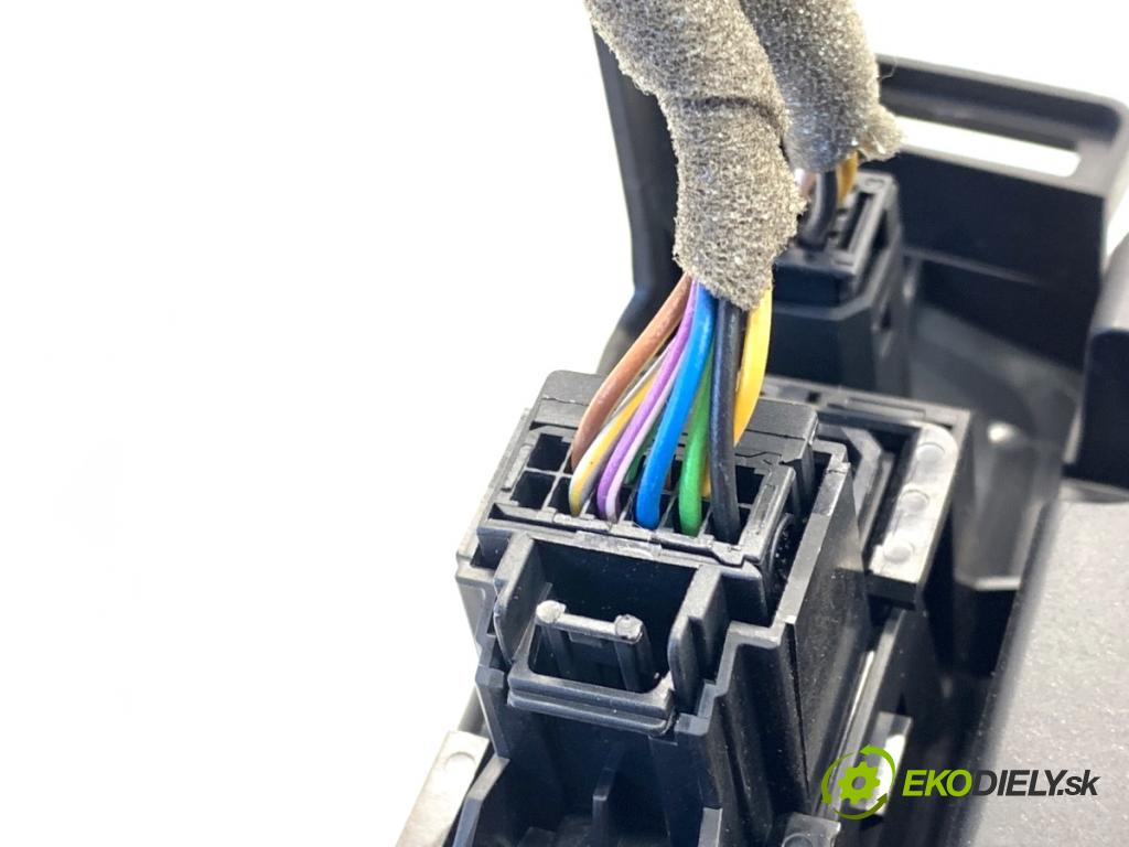 OPEL ZAFIRA C nadwozie wielkoprzestrzenne (MPV) 2014 100 kW 1.6 CDTI (75) 1598 Panel ovládania radia 13406657 (Prepínacie páčky pod volantom)