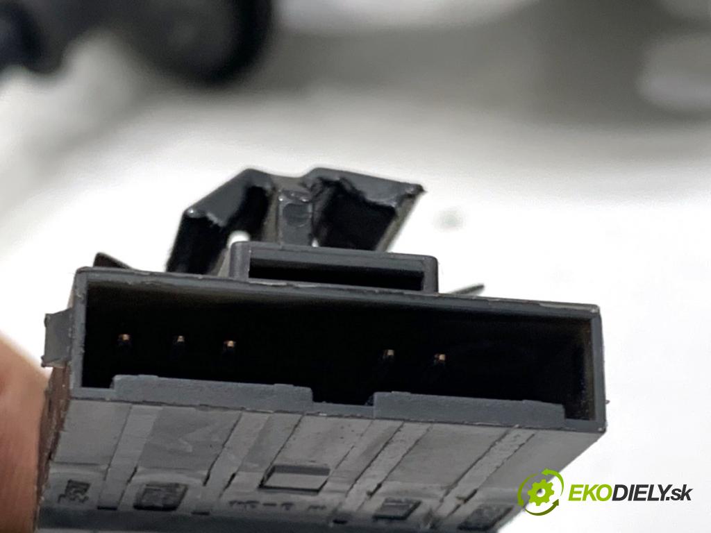 OPEL ZAFIRA C nadwozie wielkoprzestrzenne (MPV) 2014 100 kW 1.6 CDTI (75) 1598 Spätné zrkadlo pravy 22S