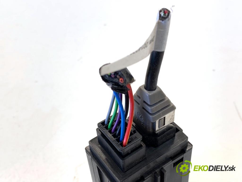 OPEL ZAFIRA C nadwozie wielkoprzestrzenne (MPV) 2014 100 kW 1.6 CDTI (75) 1598 HNÍZDO: USB 20868798