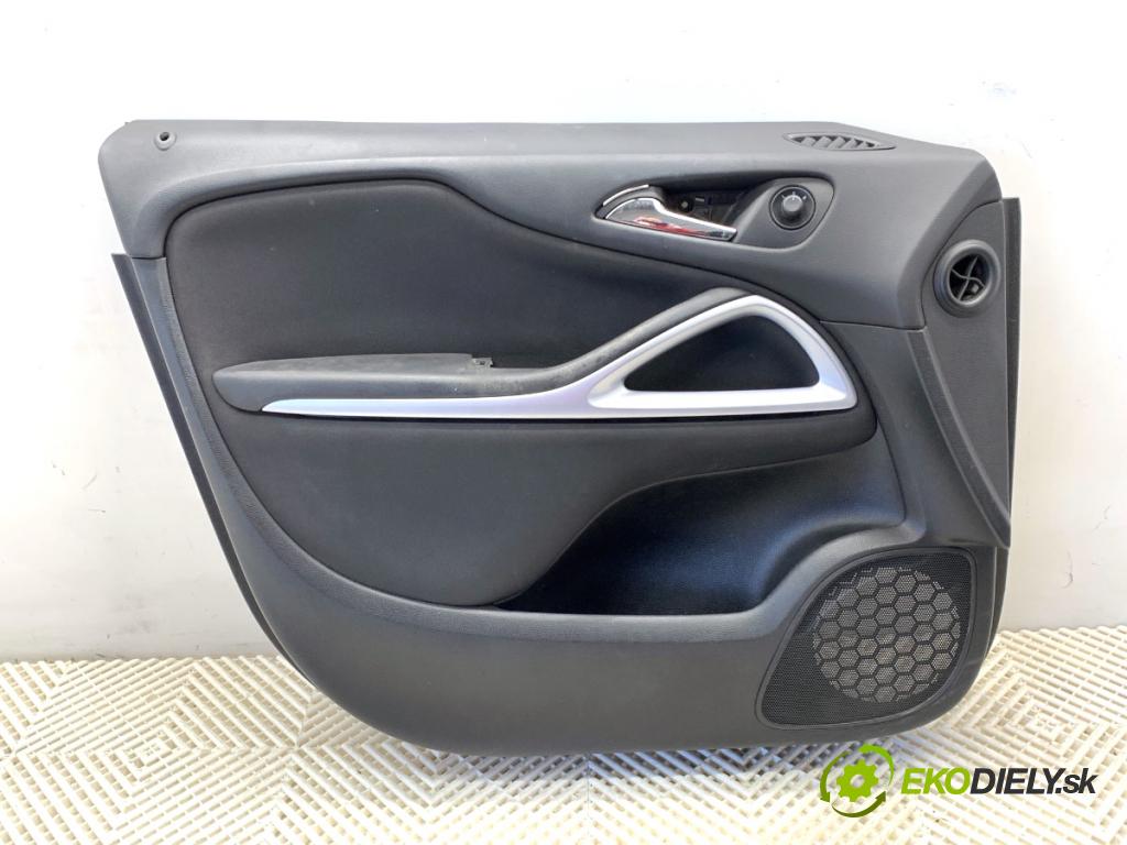 OPEL ZAFIRA C nadwozie wielkoprzestrzenne (MPV) 2014 100 kW 1.6 CDTI (75) 1598 ča dveře levý přední část 