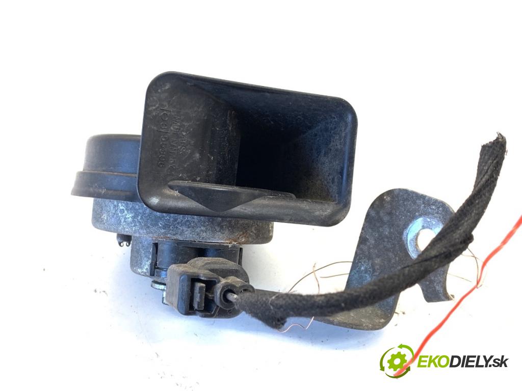 OPEL ZAFIRA C nadwozie wielkoprzestrzenne (MPV) 2014 100 kW 1.6 CDTI (75) 1598 klaksón A046522