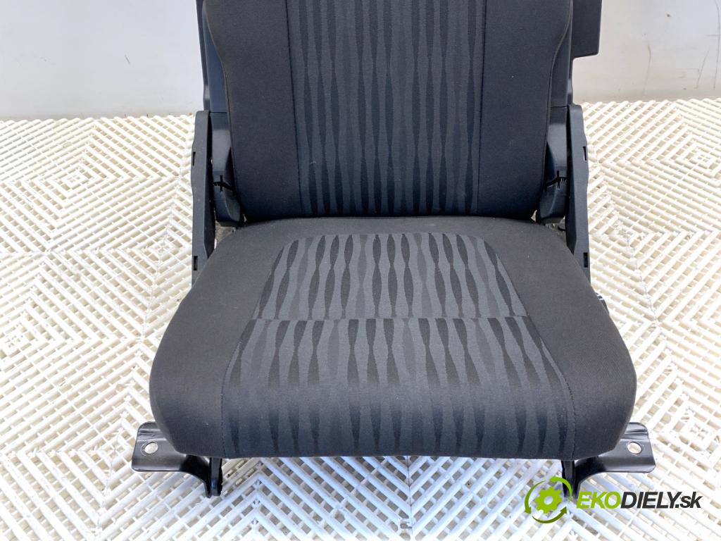 OPEL ZAFIRA C nadwozie wielkoprzestrzenne (MPV) 2014 100 kW 1.6 CDTI (75) 1598 Sedadlo zad tretí rad