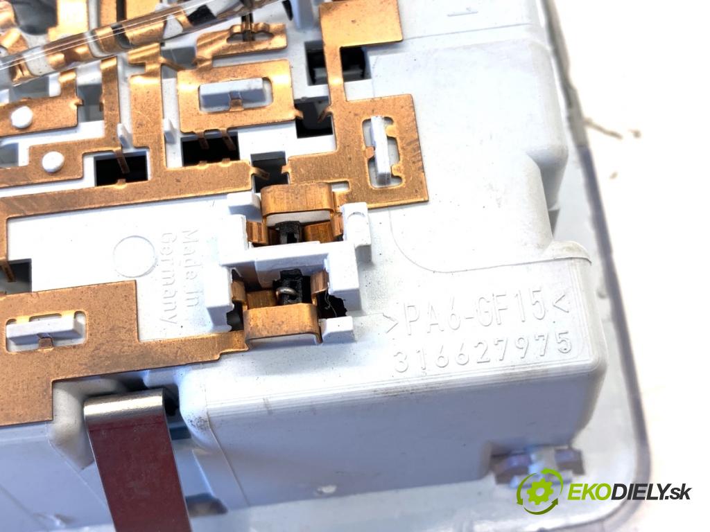 OPEL ZAFIRA C nadwozie wielkoprzestrzenne (MPV) 2014 100 kW 1.6 CDTI (75) 1598 světlo stropní 316627975