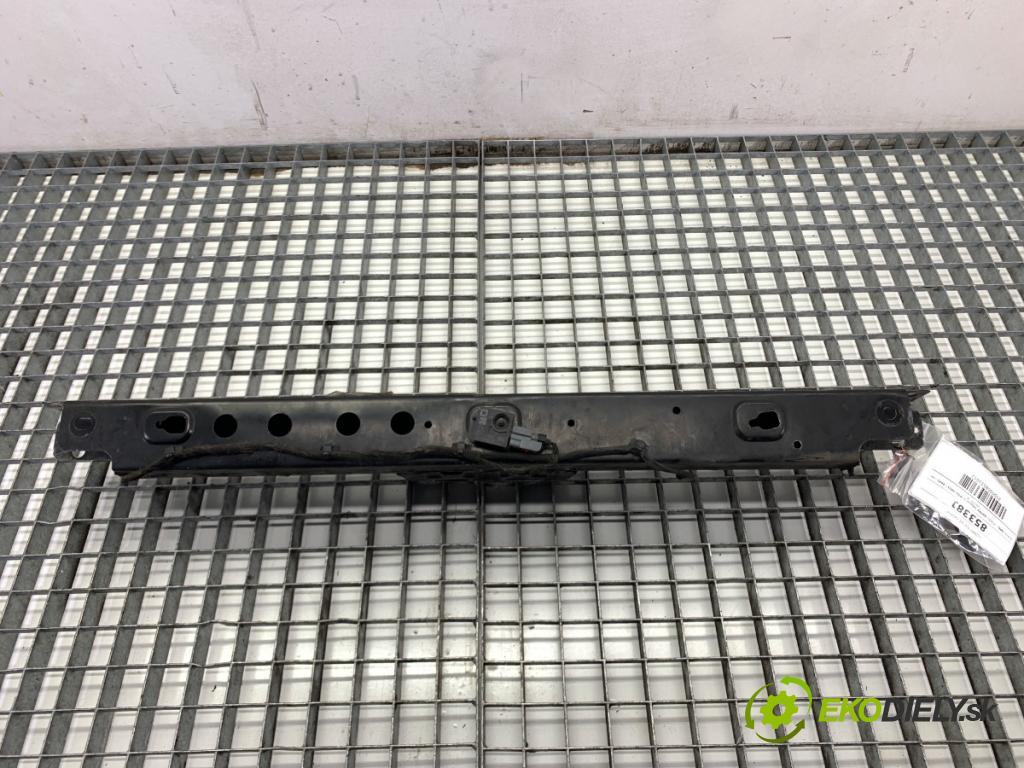 OPEL ZAFIRA C nadwozie wielkoprzestrzenne (MPV) 2014 100 kW 1.6 CDTI (75) 1598 výztuha horní  (Výztuha)