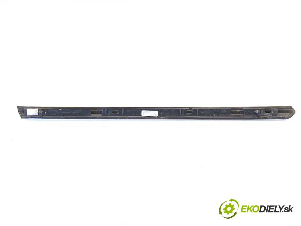 OPEL ZAFIRA C nadwozie wielkoprzestrzenne (MPV) 2014 100 kW 1.6 CDTI (75) 1598 Lišta blatníka predný ľavá strana 20808475