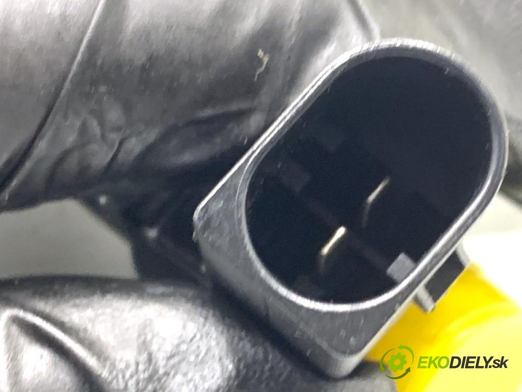 MERCEDES-BENZ W166 SUV 2013 190 kW ML 350 BlueTEC 4-matic (166.024) 2987 Vstrekovacie ventily A6420701187