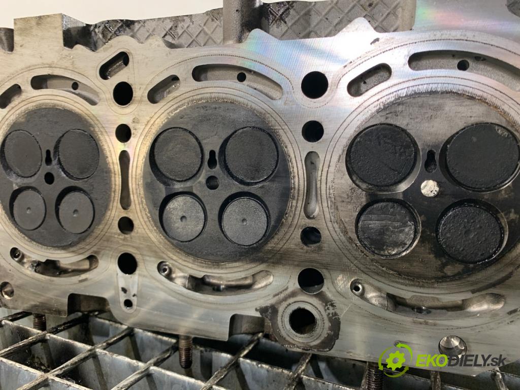 MERCEDES-BENZ W166 SUV 2013 190 kW ML 350 BlueTEC 4-matic (166.024) 2987 hlava válců pravý A6420103507