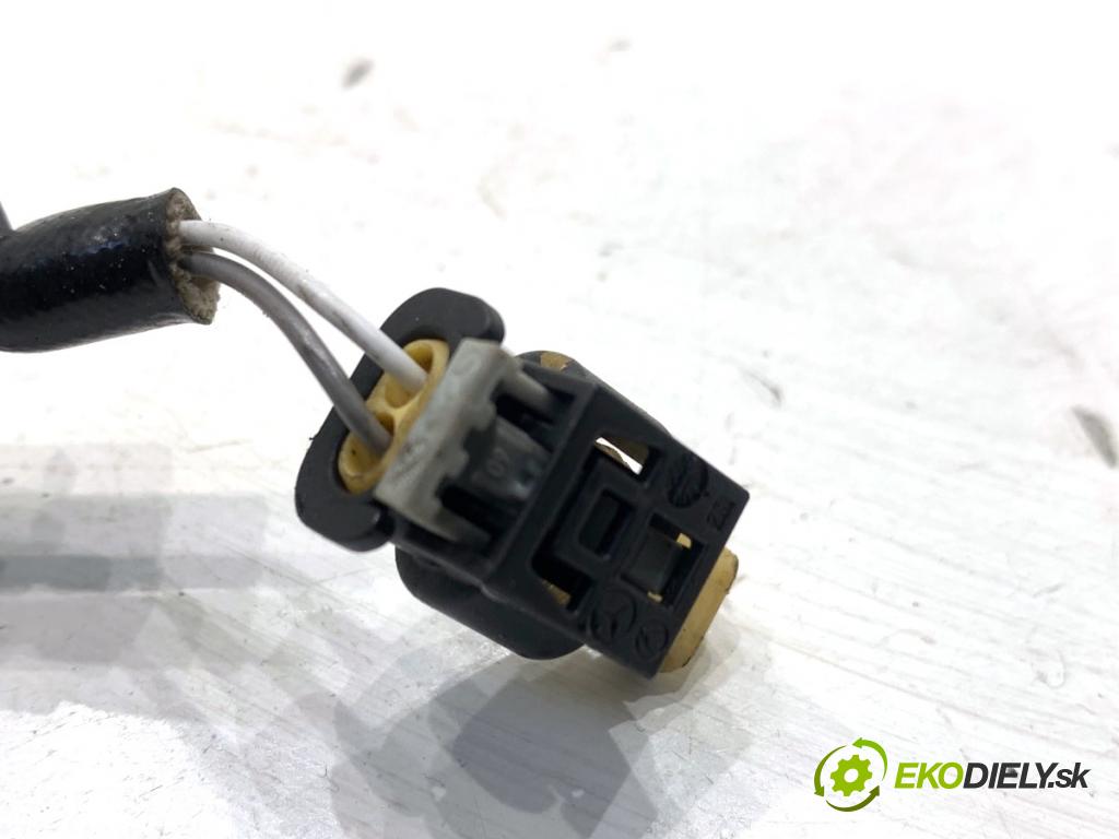 MERCEDES-BENZ W166 SUV 2013 190 kW ML 350 BlueTEC 4-matic (166.024) 2987 snímač teploty spalín A0081533728 (Snímač)