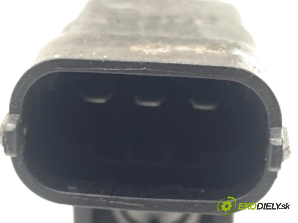 MERCEDES-BENZ W166 SUV 2013 190 kW ML 350 BlueTEC 4-matic (166.024) 2987 snímač pozice hřídele klikového A2761530128 (Snímač polohy klikového hřídele)