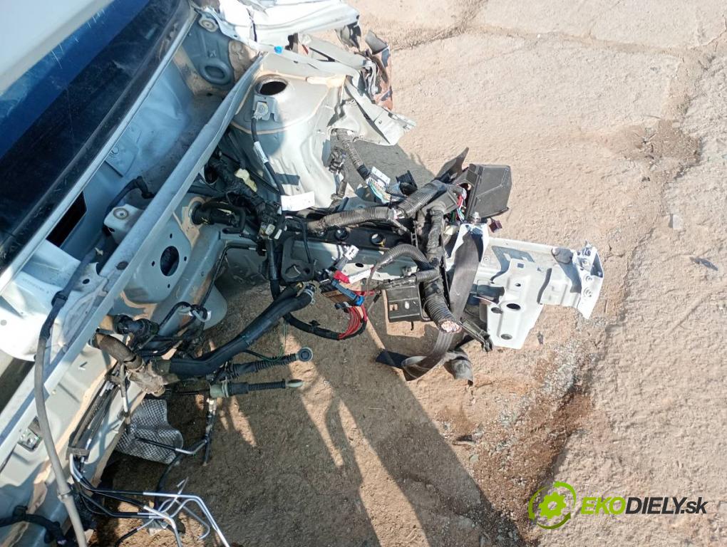 DACIA SANDERO III liftback 2024 74 kW 1.0 TCe 100 999 karoséria ČTVRŤÁK: Blatník prah strecha PODŁUŻNICA